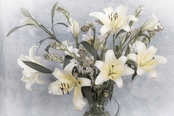 Mexico Flower arrangement with lilies
